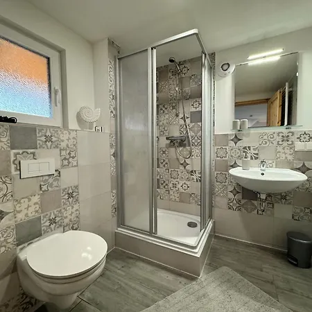 - Ruhige Lage, Free Wlan & Parken, Self Check-in, Smart-tv Lägenhet Bomsdorf