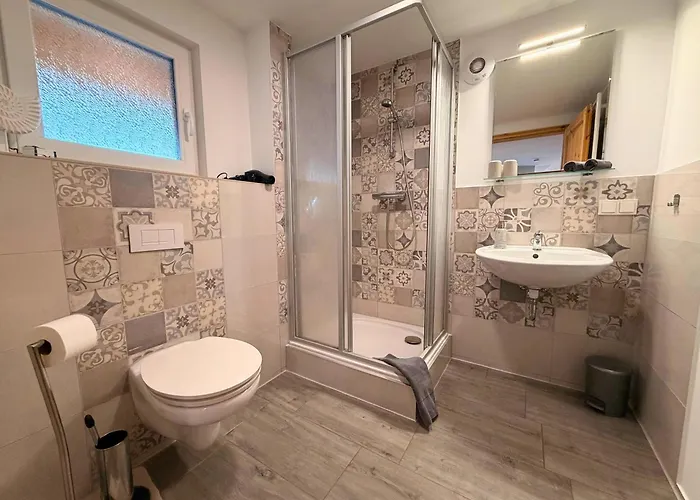 - Ruhige Lage, Free Wlan & Parken, Self Check-in, Smart-tv